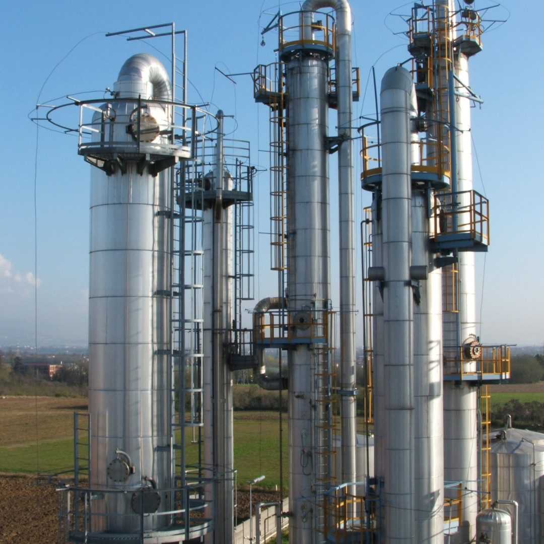 distillation columns